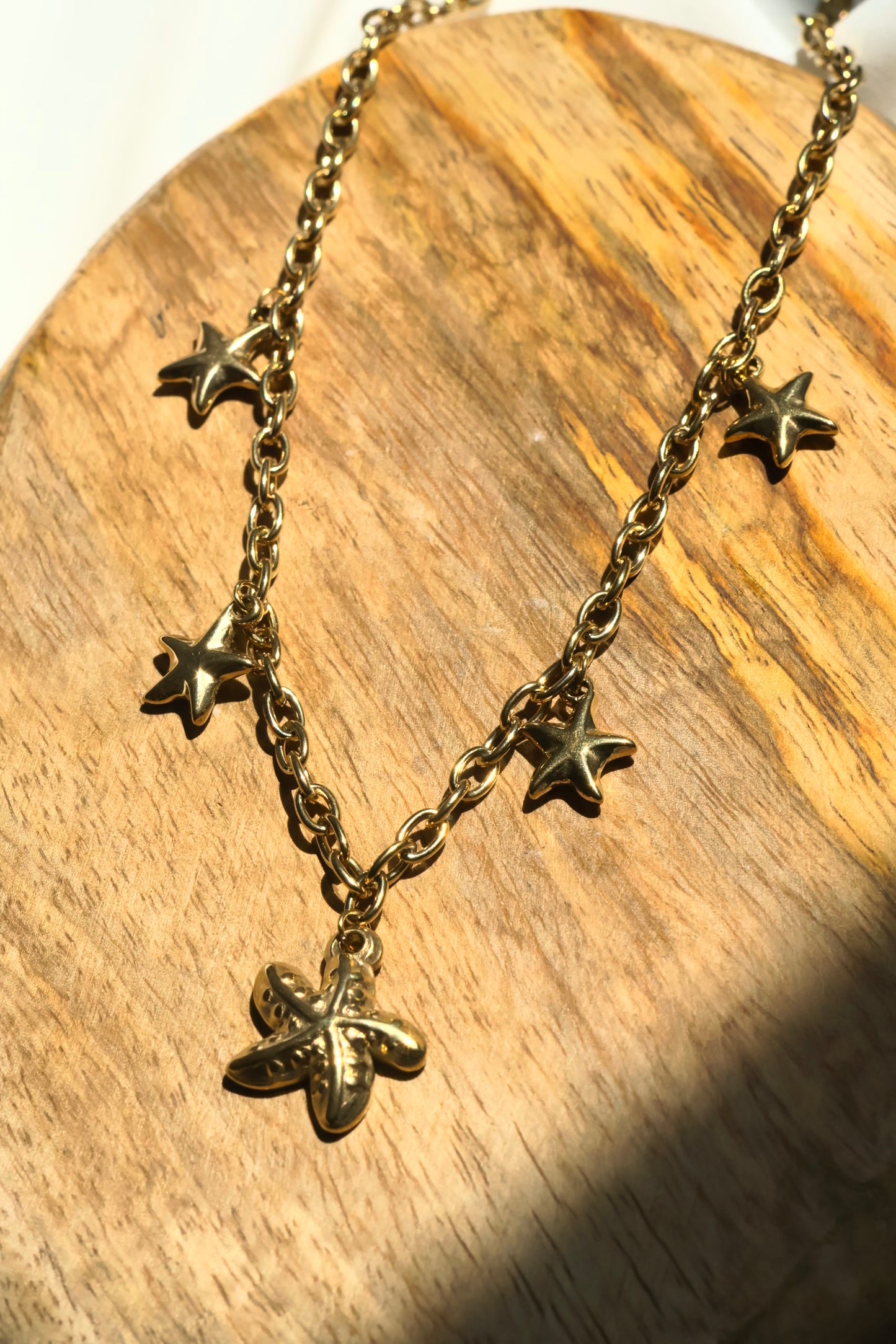 Collier Olyra