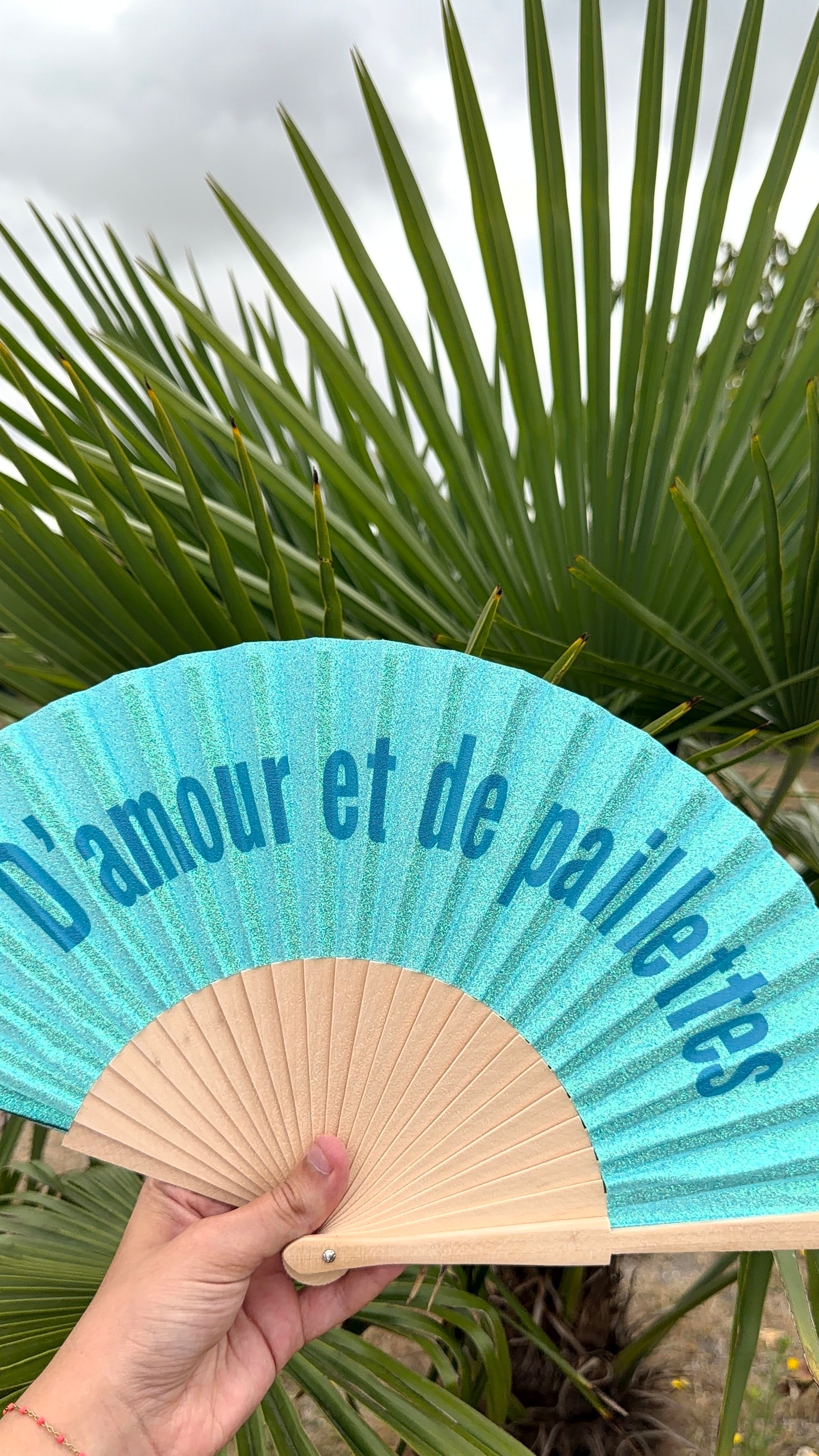 Éventail L'Amour et de Paillettes